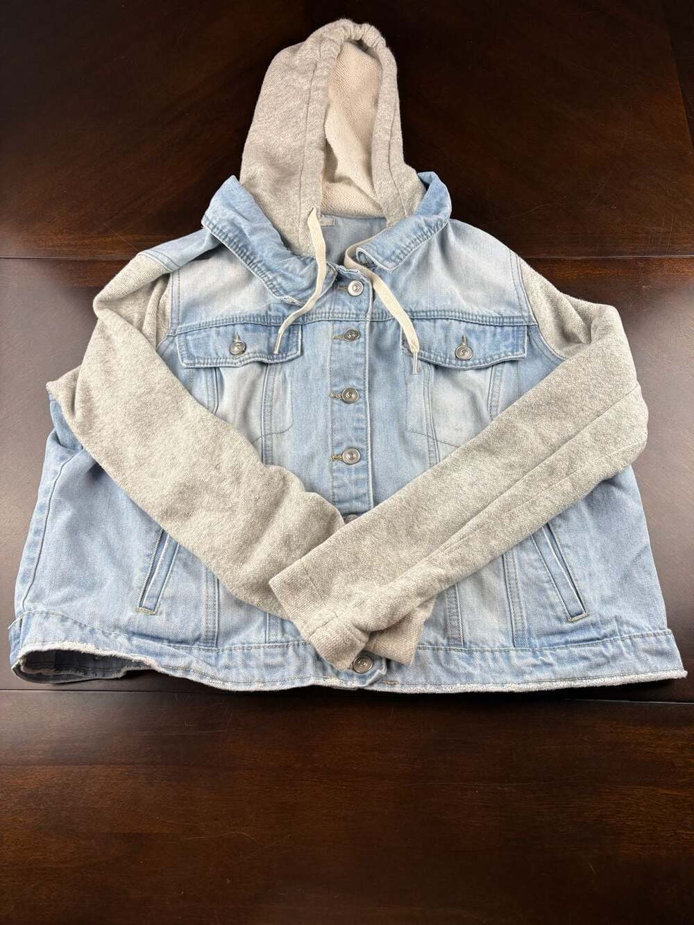 Maurices Women's Size 1X Light Wash Denim Jacket Gray Hoodie Sleeves Casual